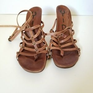 Vero cuoio multi strap wedges